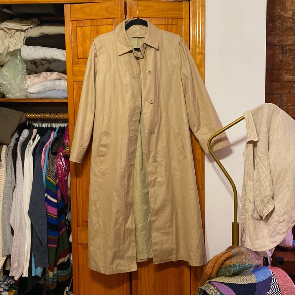 London Fog I tan trench coat with removable faux fur inner lining and hood